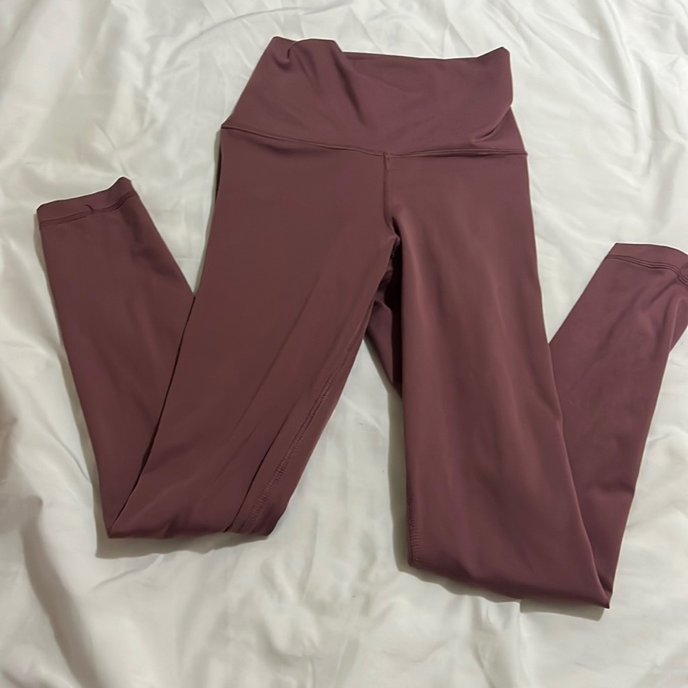 Yogalicious Leggings Worn twice but not good color on me